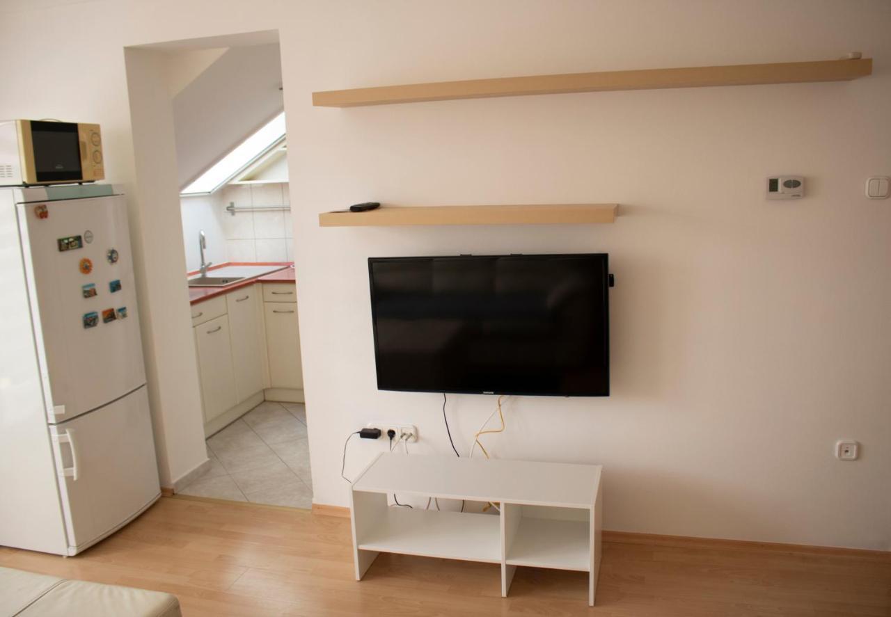 דירות Szekszárd Csalogany Apartman מראה חיצוני תמונה