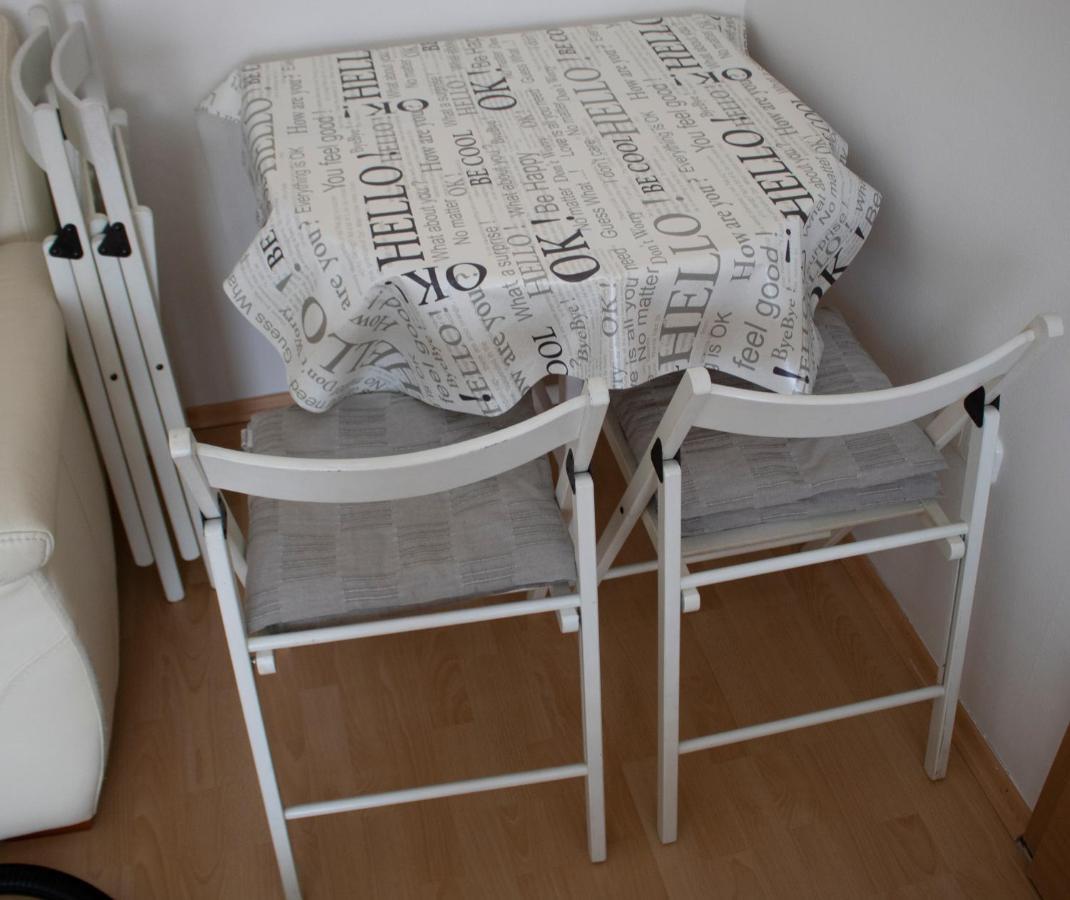 דירות Szekszárd Csalogany Apartman מראה חיצוני תמונה